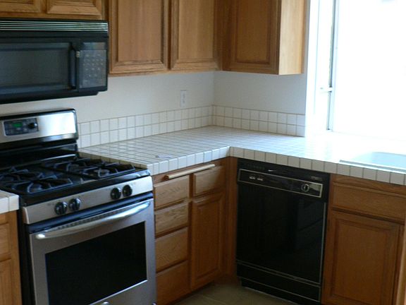 5th image of 4387 Willow Glen St