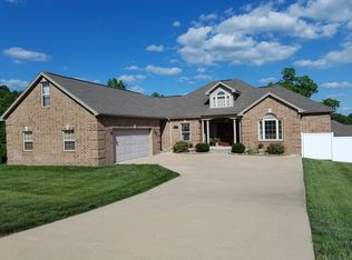 101 Locust Ct, Saint Robert, MO 65584