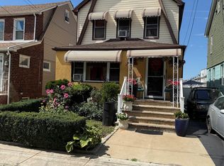 19811 116th Avenue, Addisleigh Park, NY 11412