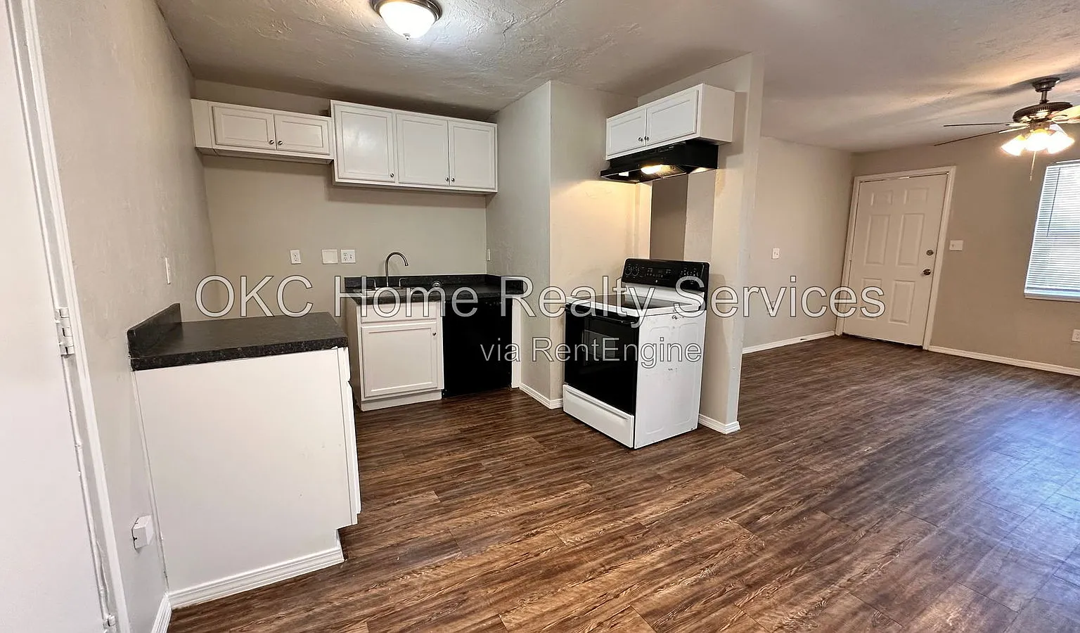 3 bed, 1.0 bath, 864 sqft, $1,200 — Photo 4