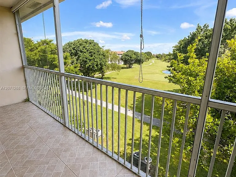 13450 SW 3rd St #404D — Photo 16
