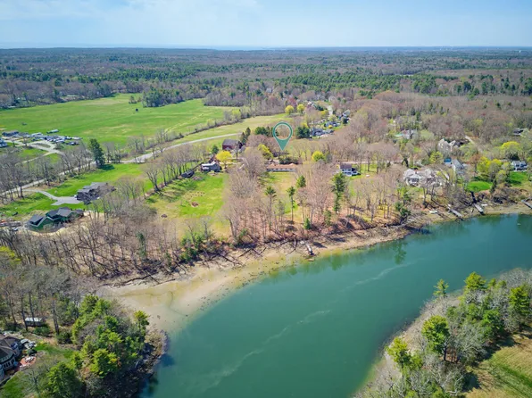 90 Southside Road, York, ME 03909