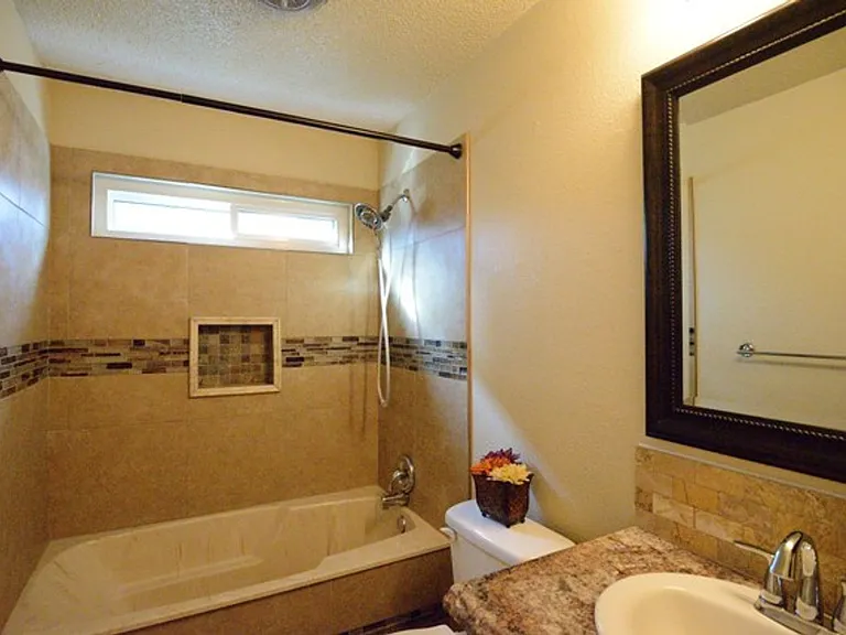2503 Lain Dr — Photo 15
