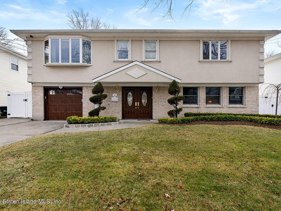 1st image of 63 Dawson Cir