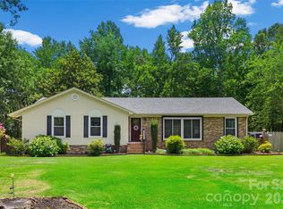 180 Lawson Lakes Dr, Clover, SC 29710