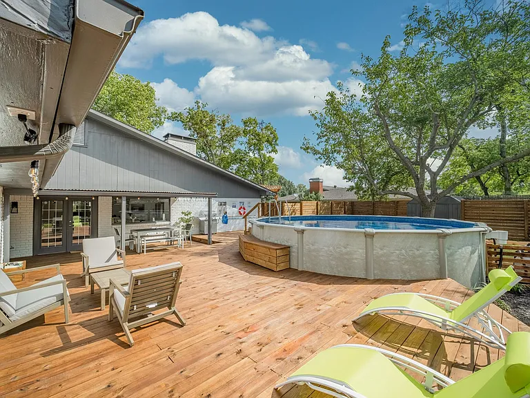 313 Melorine Dr — Photo 31
