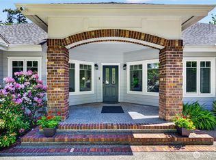 146 E Welcher Rd, Coupeville, WA 98239