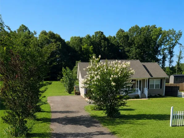 804 Clark Rd, Inman, SC 29349