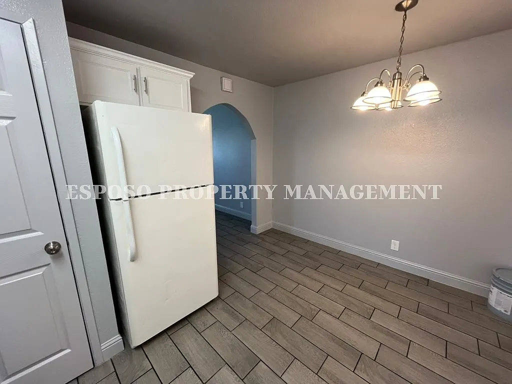 5181 East Hedges Avenue - 5181-104 — Photo 3