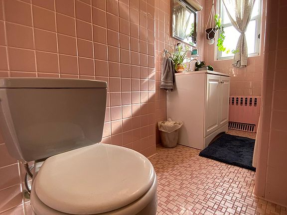 4th image of 333 Alewife Brook Pkwy #5
