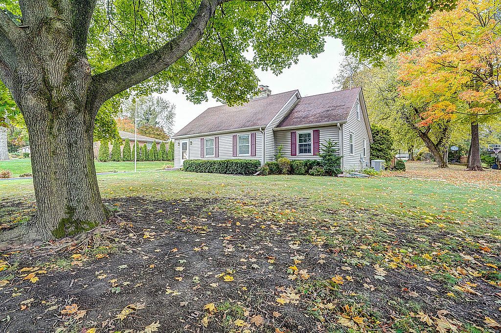 3110 Newman Rd N, Racine, WI 53406 Zillow