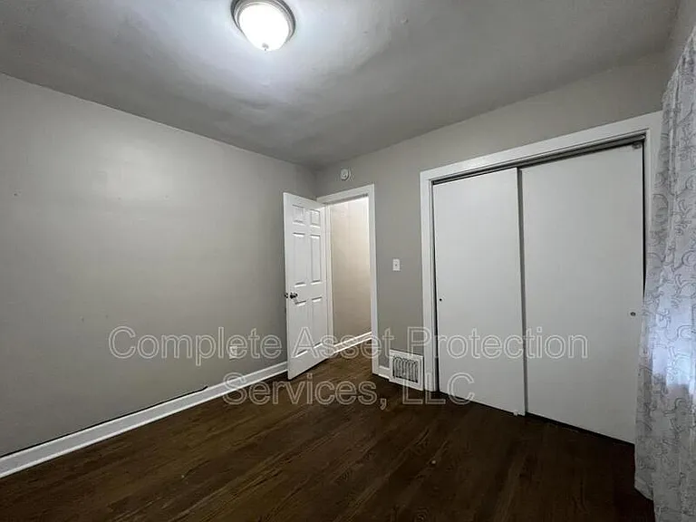 2830 Blake Rd — Photo 8