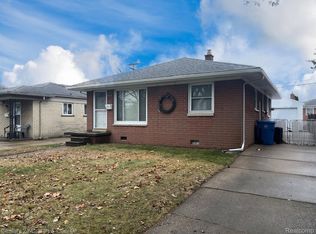 25316 Hass St, Dearborn Heights, MI 48127