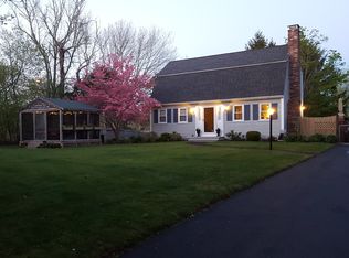 12 Beaver St, Whitman, MA 02382