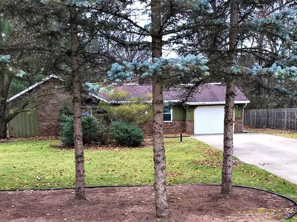 3125 Dean Rd, Lambertville, MI 48144