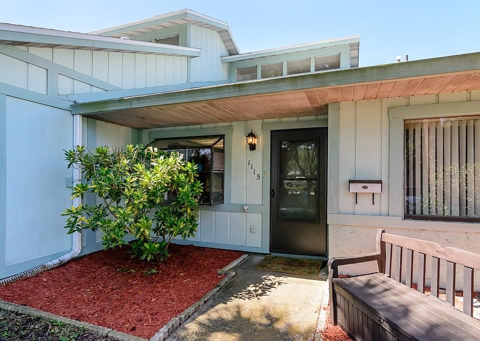 1st image of 1115 Somerset Cir S