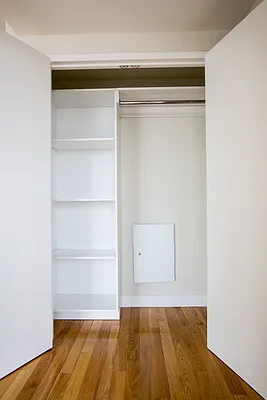 Rented by Stonehenge NYC LLC | media 30