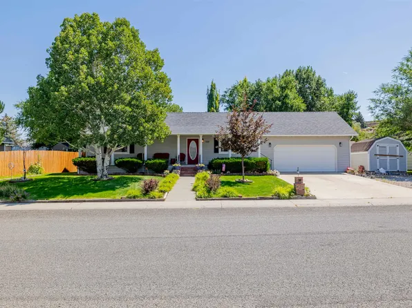 508 River View Dr, Cody, WY 82414
