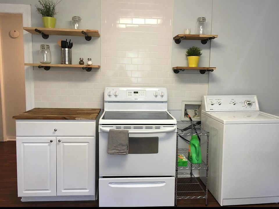 1st image of 2719 Jones Ave Unit B