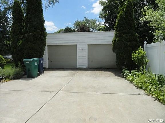 4th image of 953 McKinley Ave