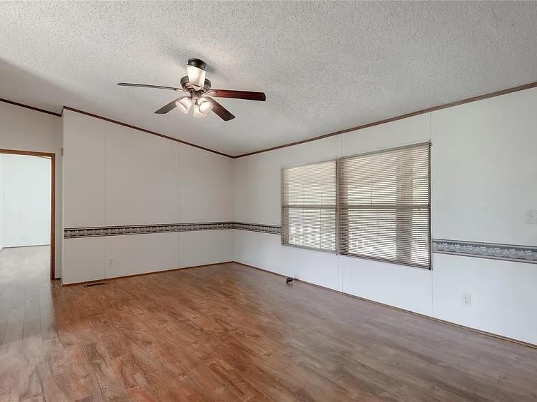 37 Riverside Ln #A — Photo 6
