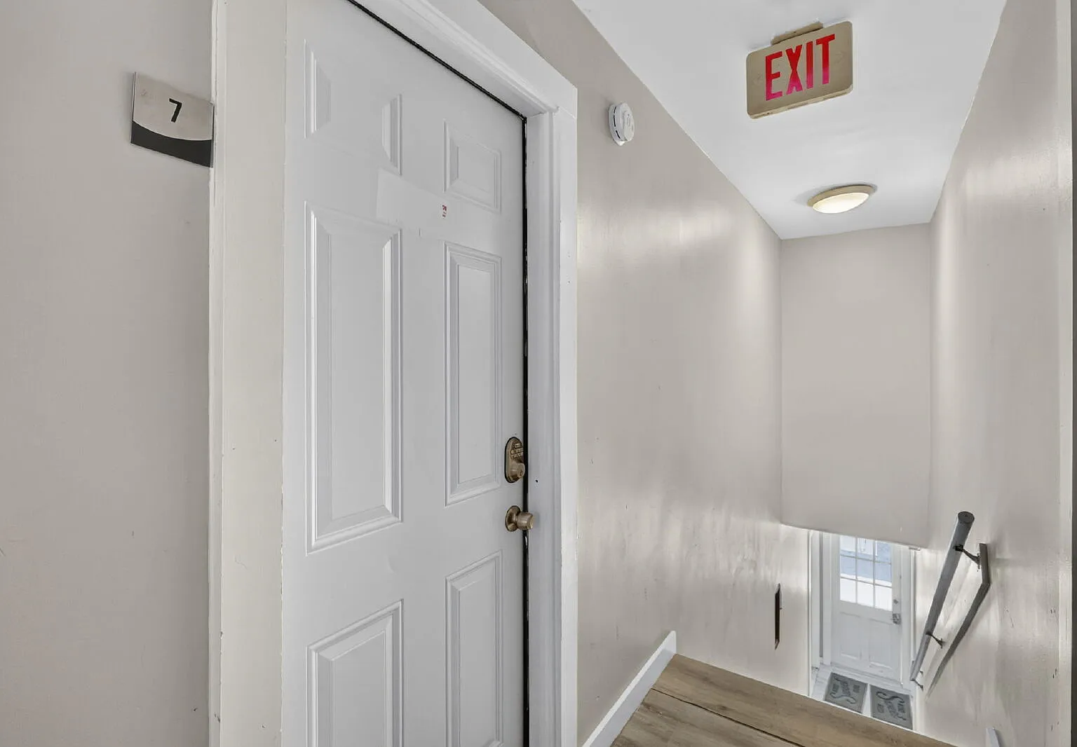 1 bed, 1.0 bath, 720 sqft, $1,550 — Photo 4