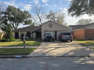 17706 Heritage Creek Dr, Webster, TX 77598