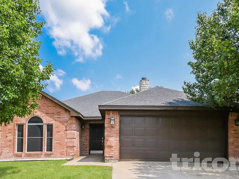105 Stone Haven Pl