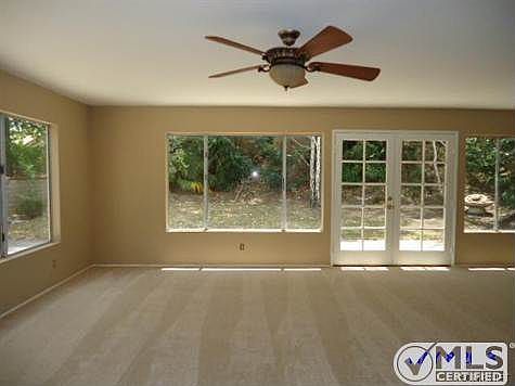 5th image of 28646 Meadowgrass Dr