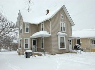 212 Perry St, Elgin, IL 60123