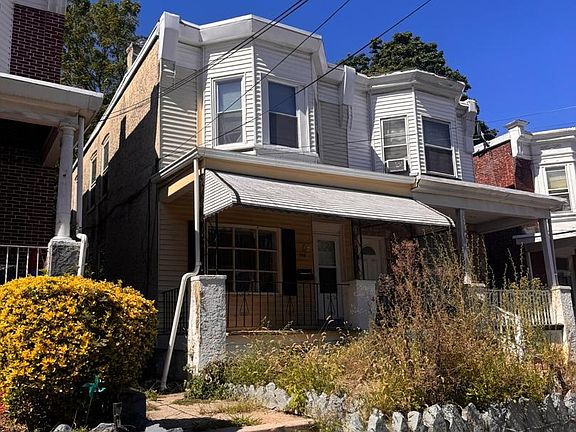 4th image of 1116 Parker St