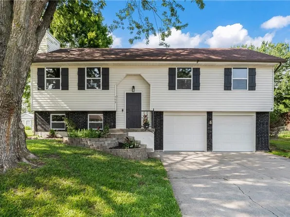 508 Broadway St, Grain Valley, MO 64029