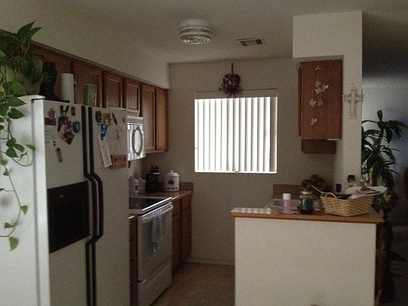 5th image of 420 W Yukon Dr #0