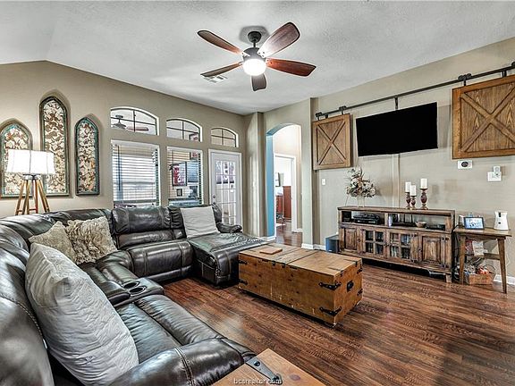 5th image of 3805 Wild Horse Creek Ct