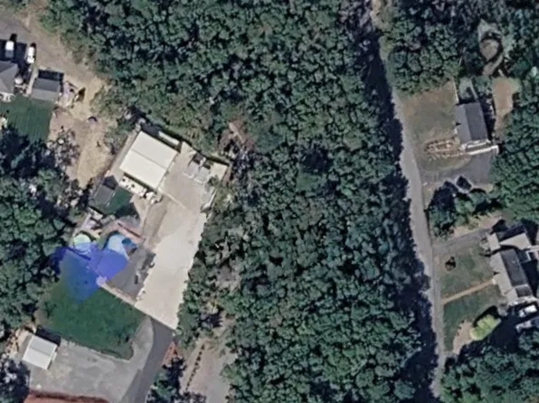 202 Ashumet Rd, East Falmouth, MA 02536