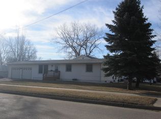 2315 2nd Ave NW, Minot, ND 58703