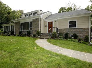 43 Paddington Rd, Scarsdale, NY 10583