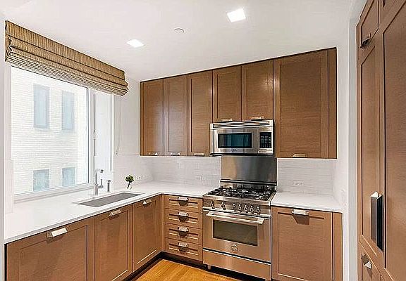 4th image of 1212 5th Ave APT 9C