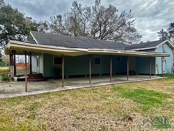 3rd image of 105 Leblanc Ct