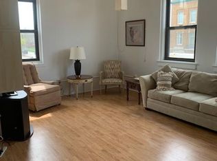 415 Main St APT 3, Saint Joseph, MI 49085