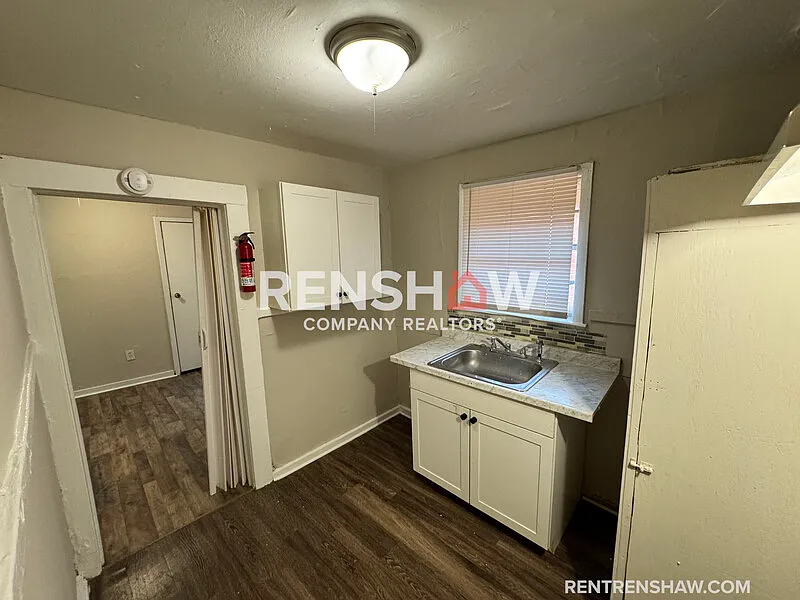 2 bed, 1.0 bath, 756 sqft, $795 — Photo 3