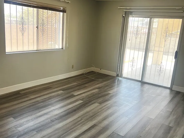 1309 E Cartier Ave #1-2 — Photo 6