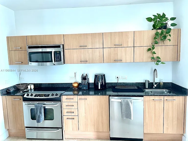 350 S Miami Ave #2114 — Photo 6