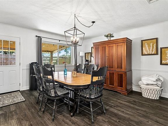 5th image of 108 Chantilly Ln