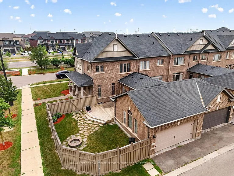 222 Moody Dr — Photo 47