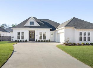 20143 Brentwood Dr, Mandeville, LA 70471