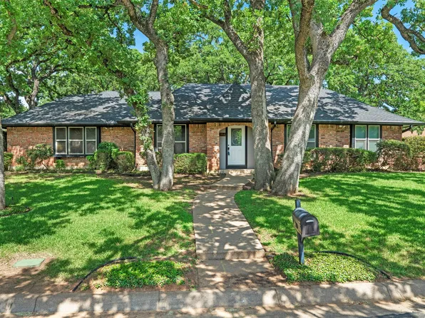 2814 Greenbrook Dr, Arlington, TX 76016