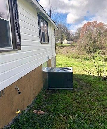 4th image of 621 Johns Ln