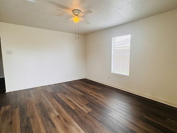 3rd image of 104 8th Ave #12