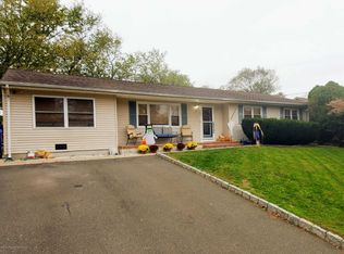 167 Smith Cir, Point Pleasant Beach, NJ 08742